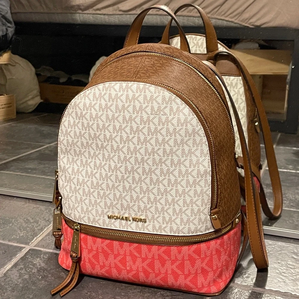 Michael Kors Rhea Zip Medium Backpack - Picture 4 of 8